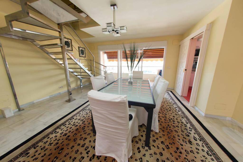 Apartment Penthouse With Private Pool, Hot Tub Jacuzzi With Sea Views And Chill-out Zone, Close To The Sea