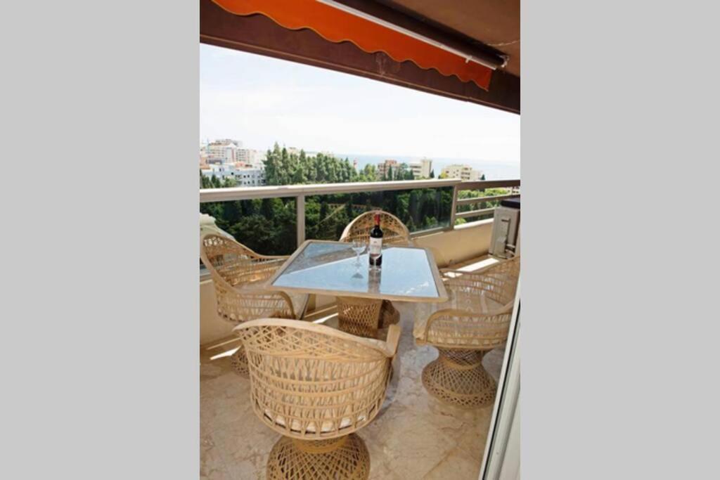 Apartment Penthouse With Private Pool, Hot Tub Jacuzzi With Sea Views And Chill-out Zone, Close To The Sea Marbella