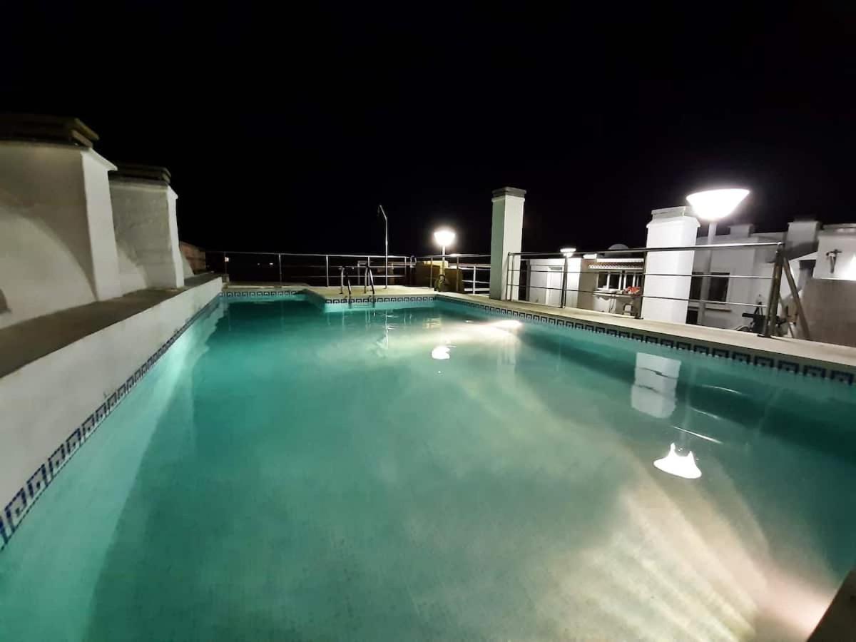 Apartment Penthouse With Private Pool, Hot Tub Jacuzzi With Sea Views And Chill-out Zone, Close To The Sea Marbella