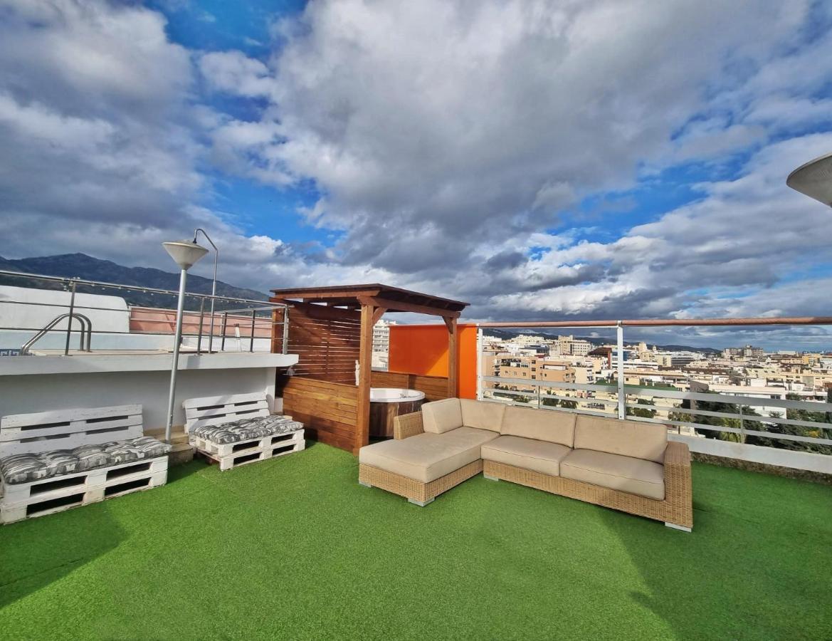 Penthouse With Private Pool, Hot Tub Jacuzzi With Sea Views And Chill-out Zone, Close To The Sea * Marbella