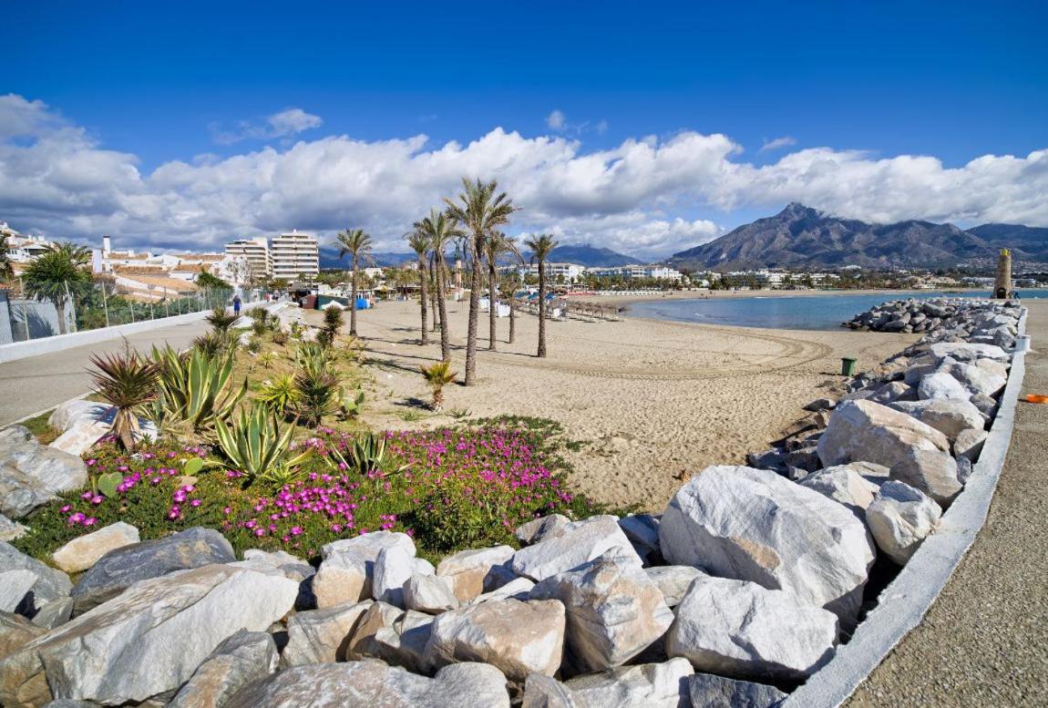 Apartment Penthouse With Private Pool, Hot Tub Jacuzzi With Sea Views And Chill-out Zone, Close To The Sea